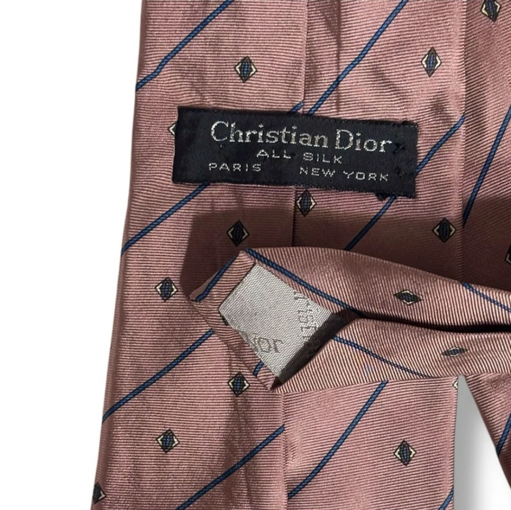 CHRISTIAN DIOR Dusty Pink Silk Tie With Navy Stripes & Diamond Pattern